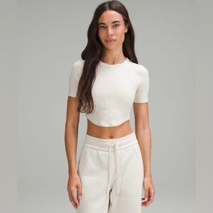 Lululemon Hold Tight Cropped T Shirt in Bone